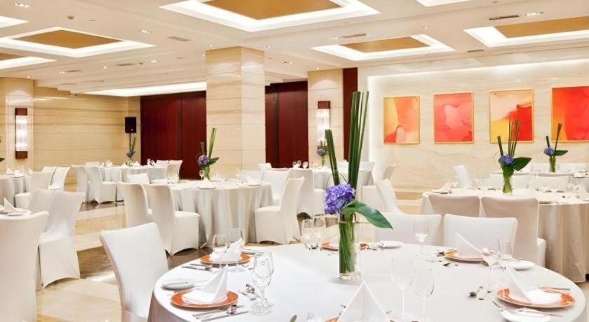 Crowne Plaza Shanghai Pudong By Ihg Exterior photo